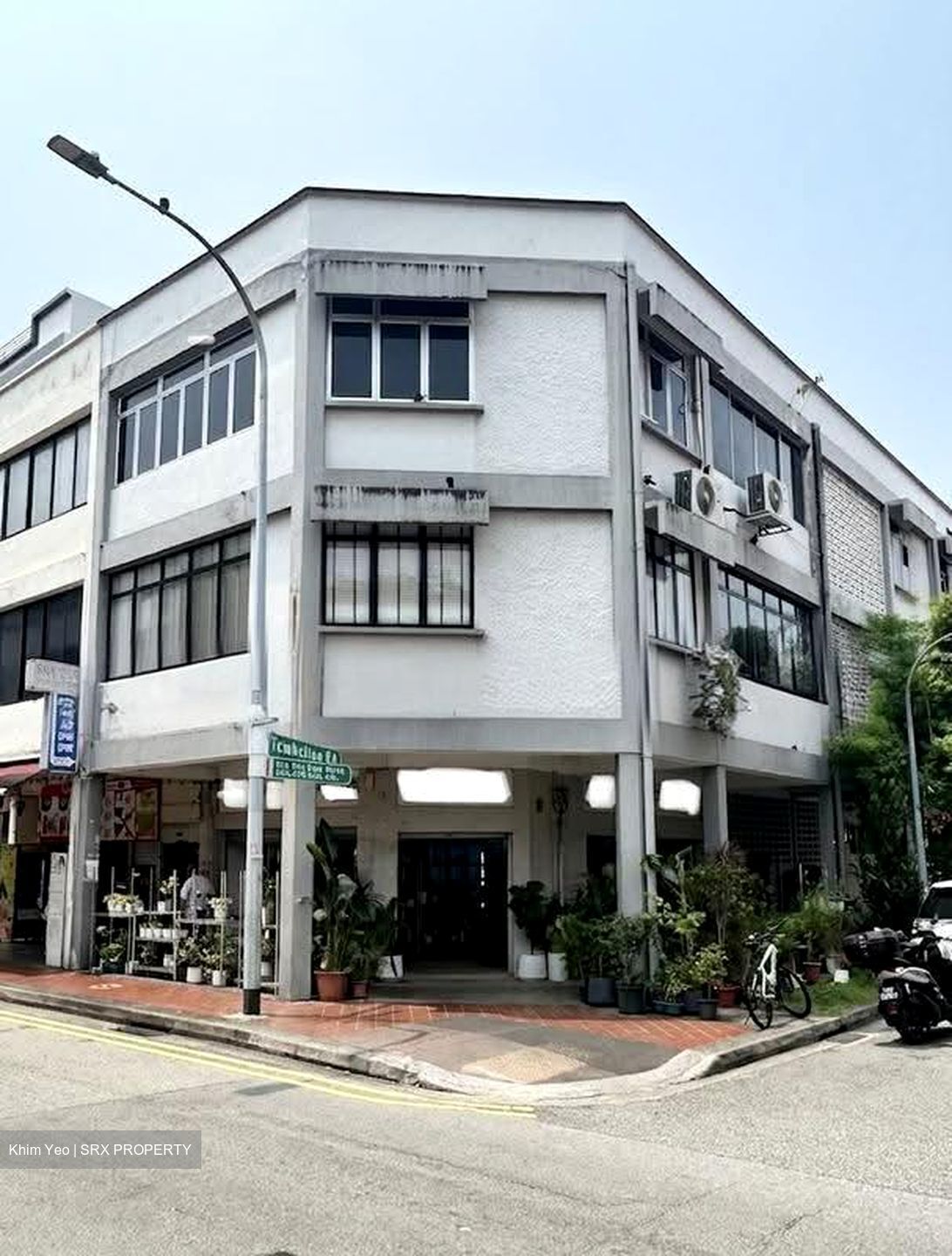 Joo Chiat Road (D15), Shop House #613756271